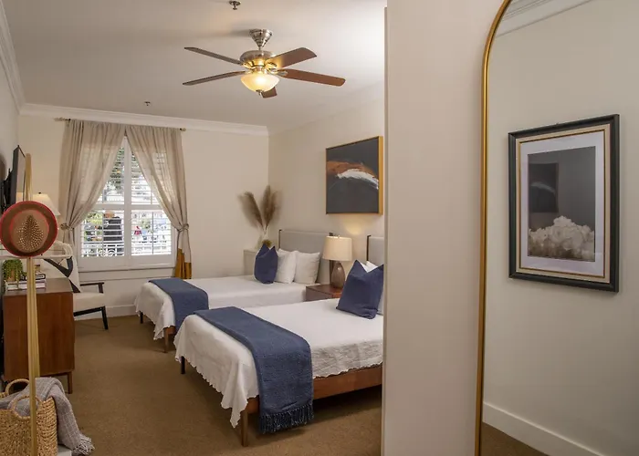 Washington Square Inn